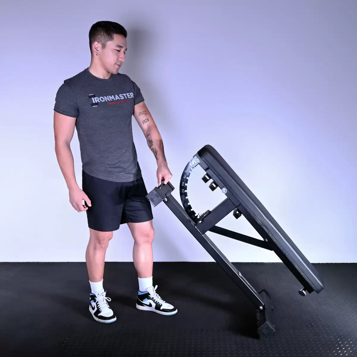 Ironmaster Super Bench PRO V2, adjustable weight bench